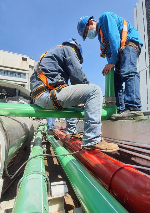 งานเดินท่อน้ำประปา